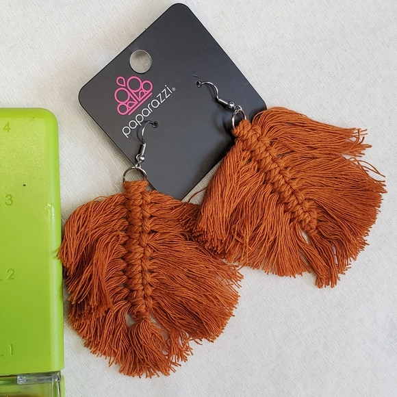 Paparazzi macrame earrings